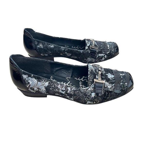 UTV Un Tour en Ville Black Silver Floral Pattern Fringe Buckle Square Toe Shoes - Picture 2 of 14